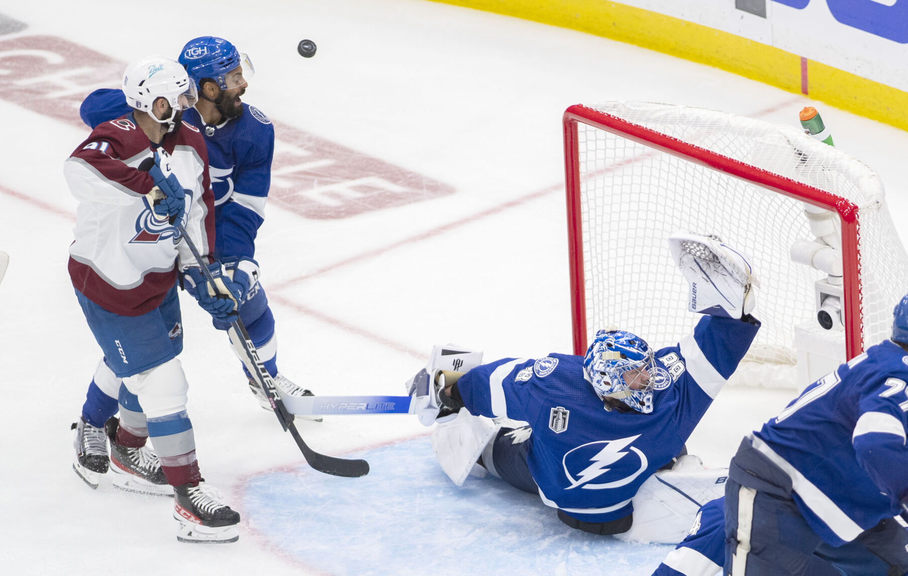 06_22_22 stanley cup 02020.jpg